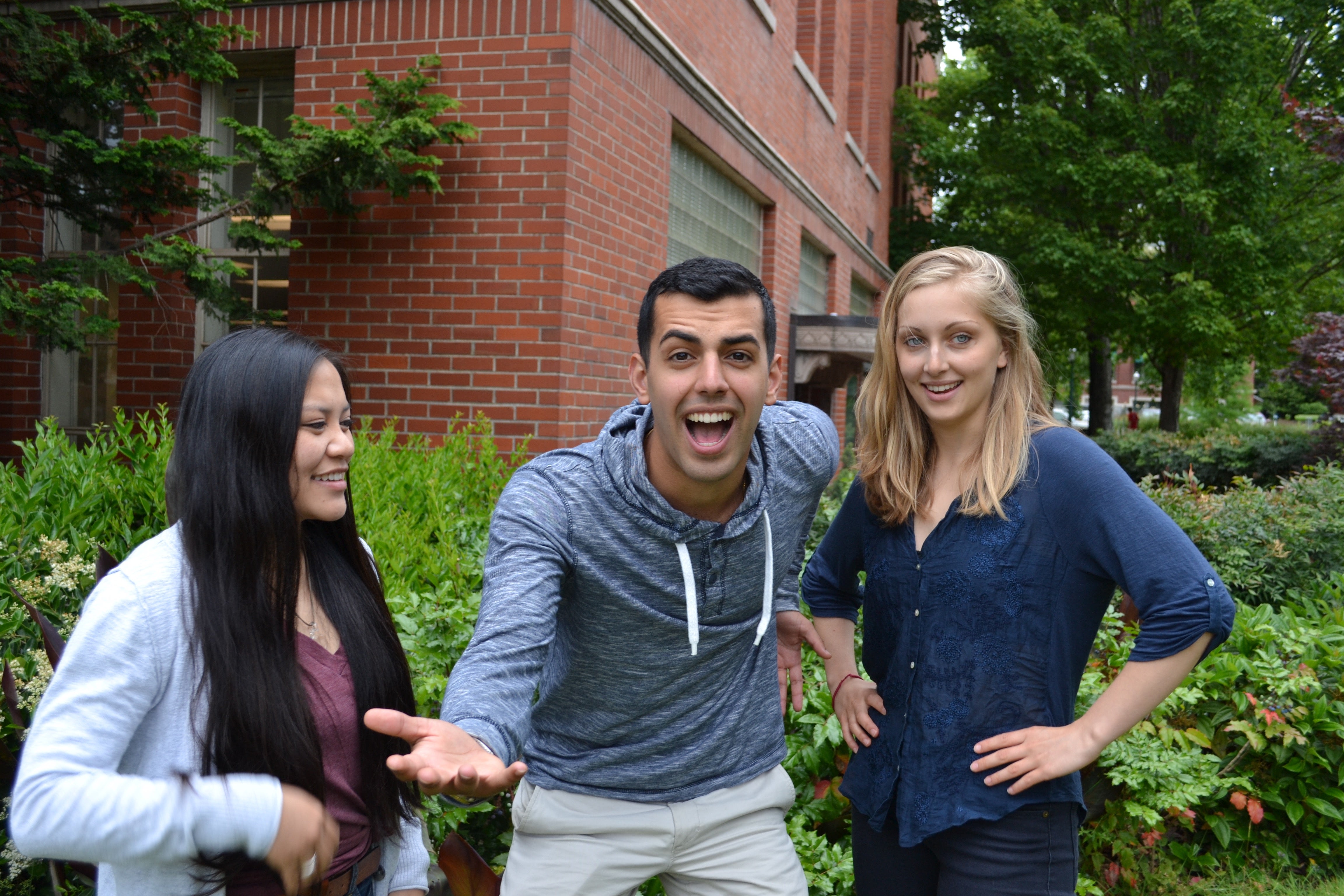Clark Honors College peer advisors Clark Honors College peer advisors