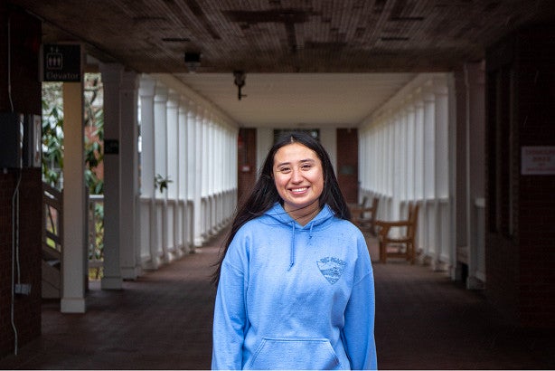 Student Spotlight Beatriz Cabrera UO Clark Honors College