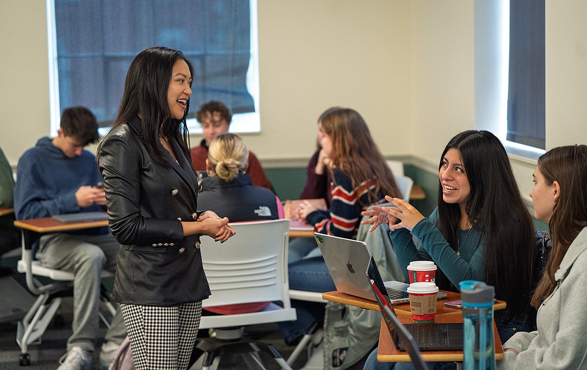 Lorie acio talking to CHC class
