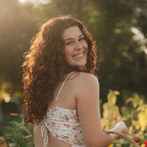 ava trainor portrait