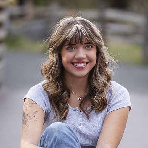 maya peavey portrait